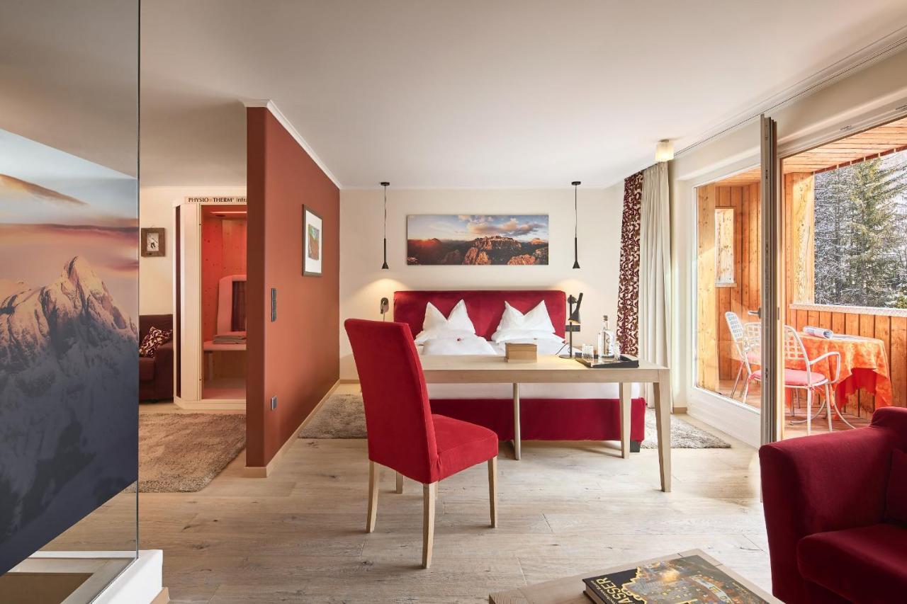 Dolomit Boutique Hotel ラ・ヴィッラ エクステリア 写真