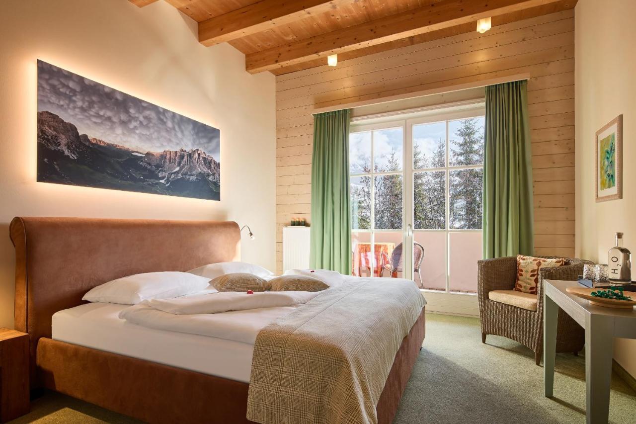 Dolomit Boutique Hotel ラ・ヴィッラ エクステリア 写真